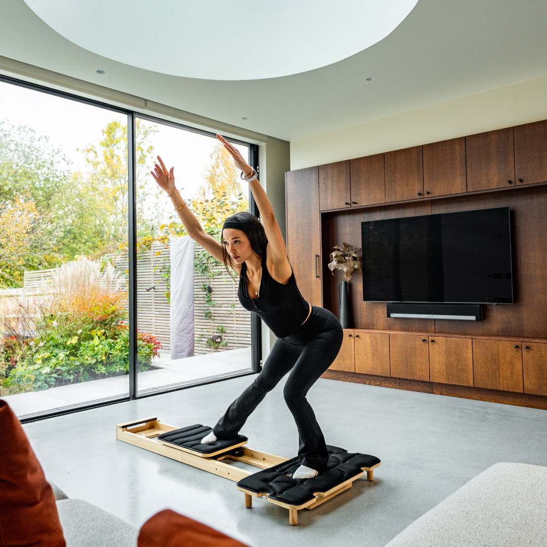 Gymproluxe portable pilates refomer
